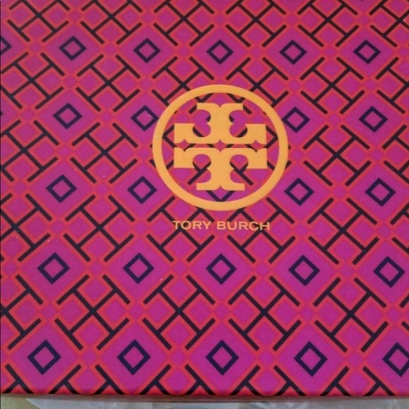 Shoes - Picture 4 of 4